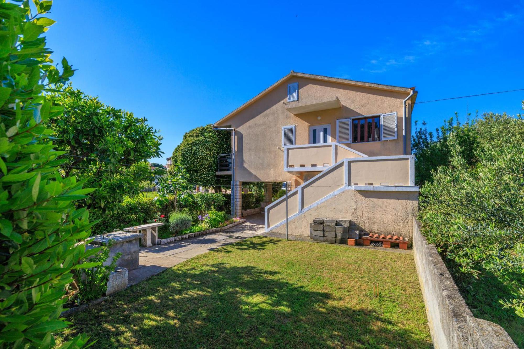 Apartment Zdravka Banjol Exterior photo